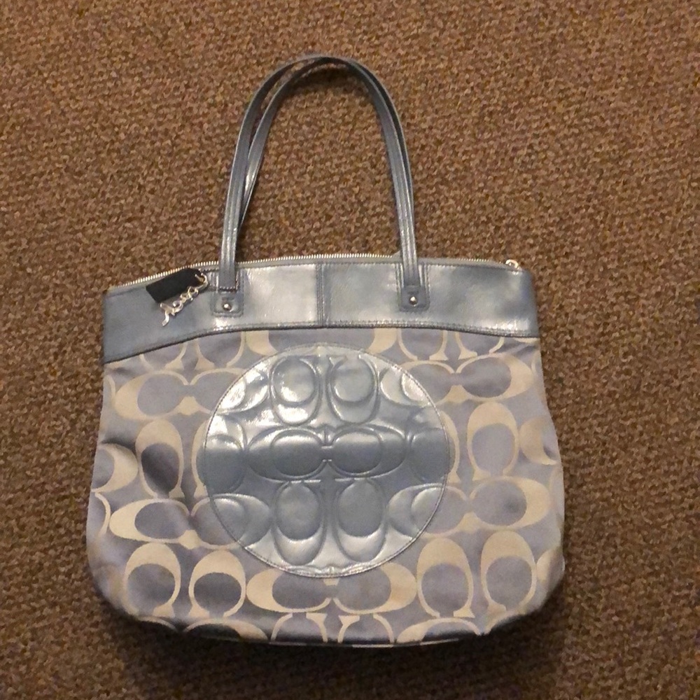Coach Tote Handbag - Picture 1 of 1